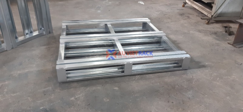 pallet sắt khung đế